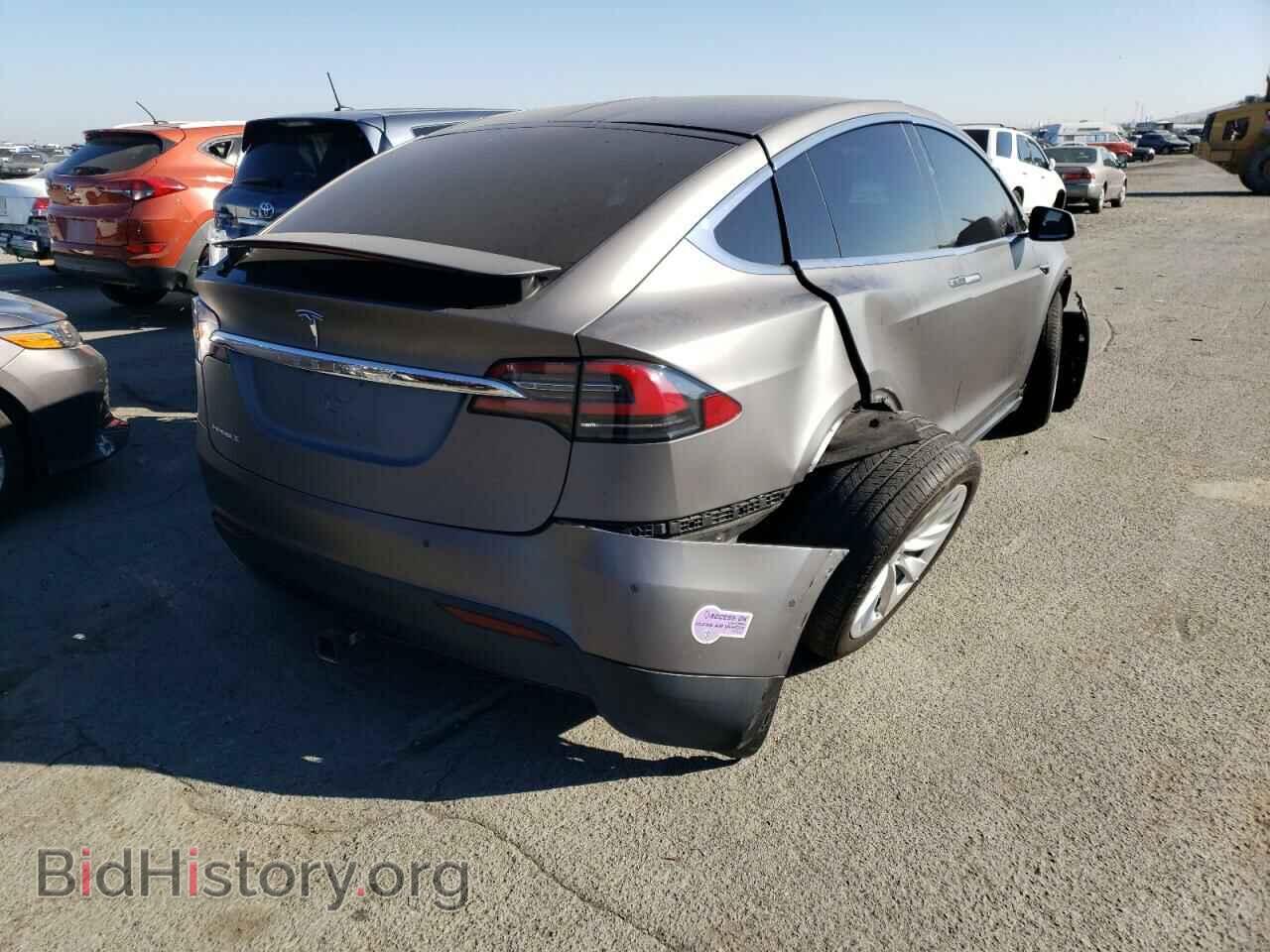 2017 TESLA MODEL X - VIN: 5YJXCDE26HF060966 - Фото 3