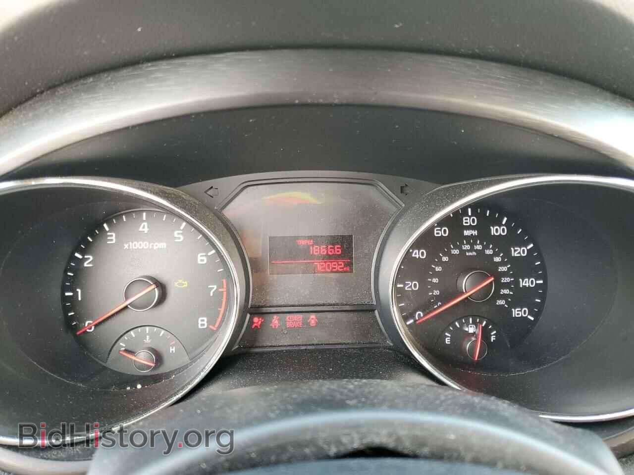 2016 KIA All Models - VIN: KNDMB5C13G6143352 - Фото 9