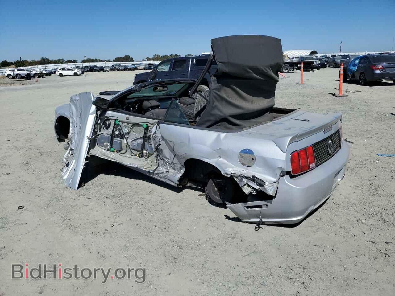 2006 FORD MUSTANG - VIN: 1ZVFT85H565230074 - Фото 2