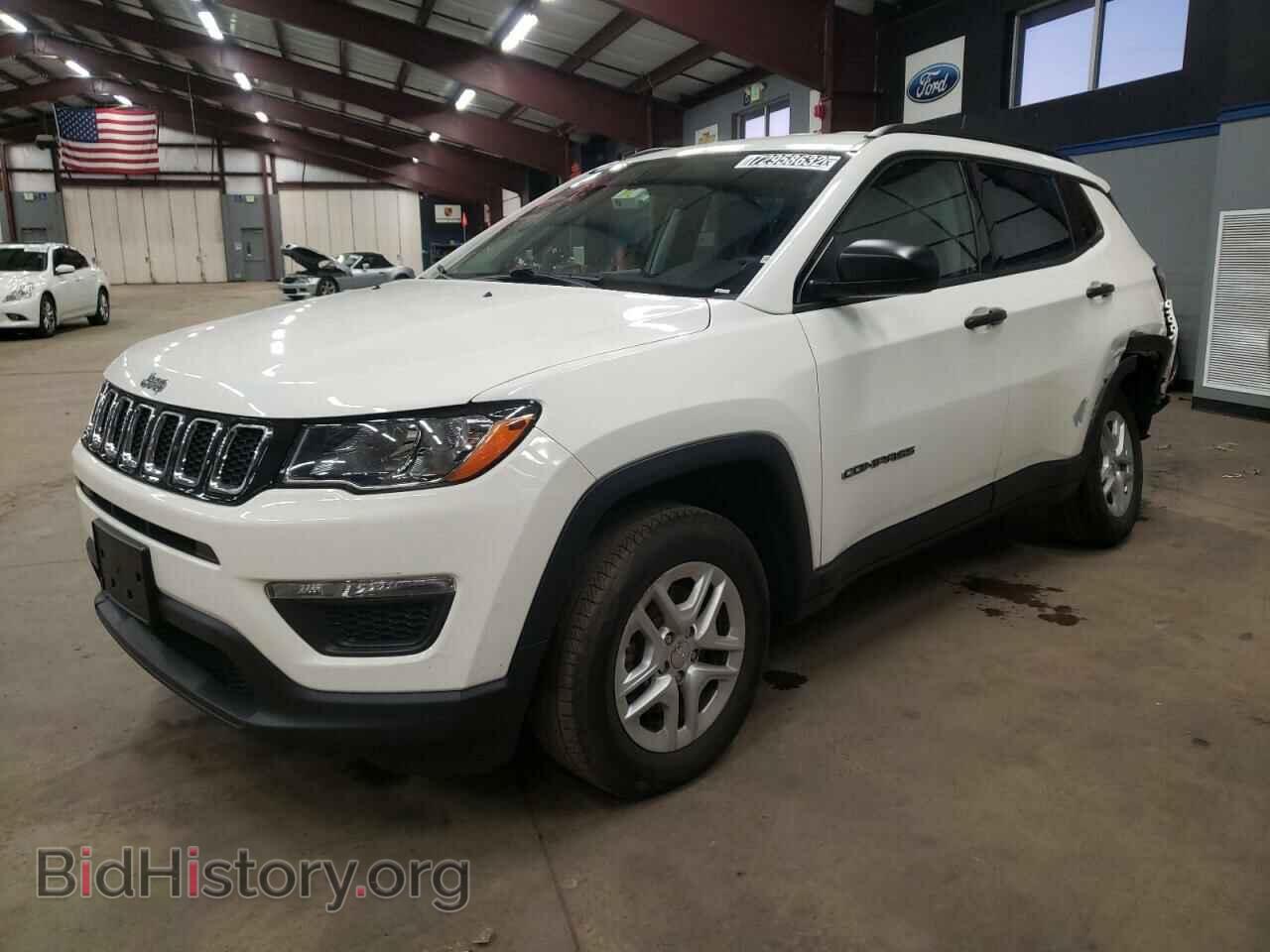 Фотография 3C4NJDAB8JT107795 - JEEP COMPASS 2018
