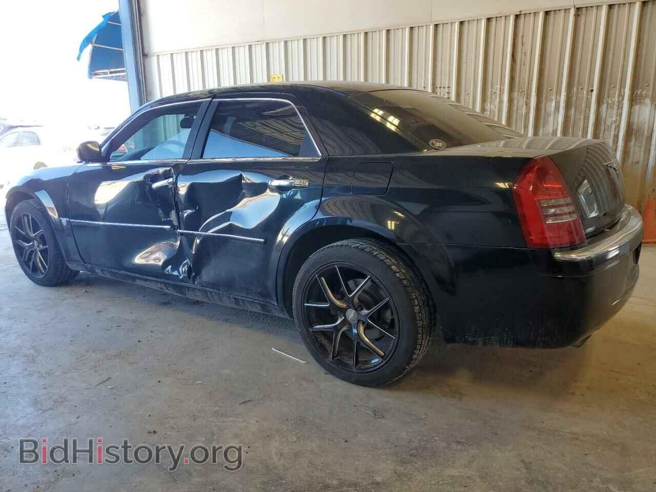 2006 CHRYSLER 300 - VIN: 2C3KA63H06H285902 - Фото 2