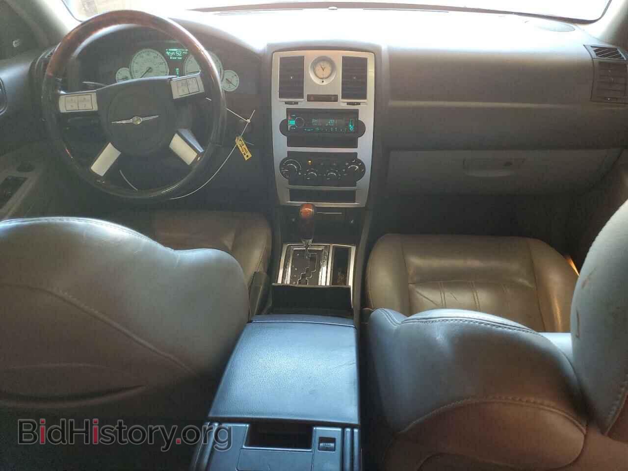 2006 CHRYSLER 300 - VIN: 2C3KA63H06H285902 - Фото 8