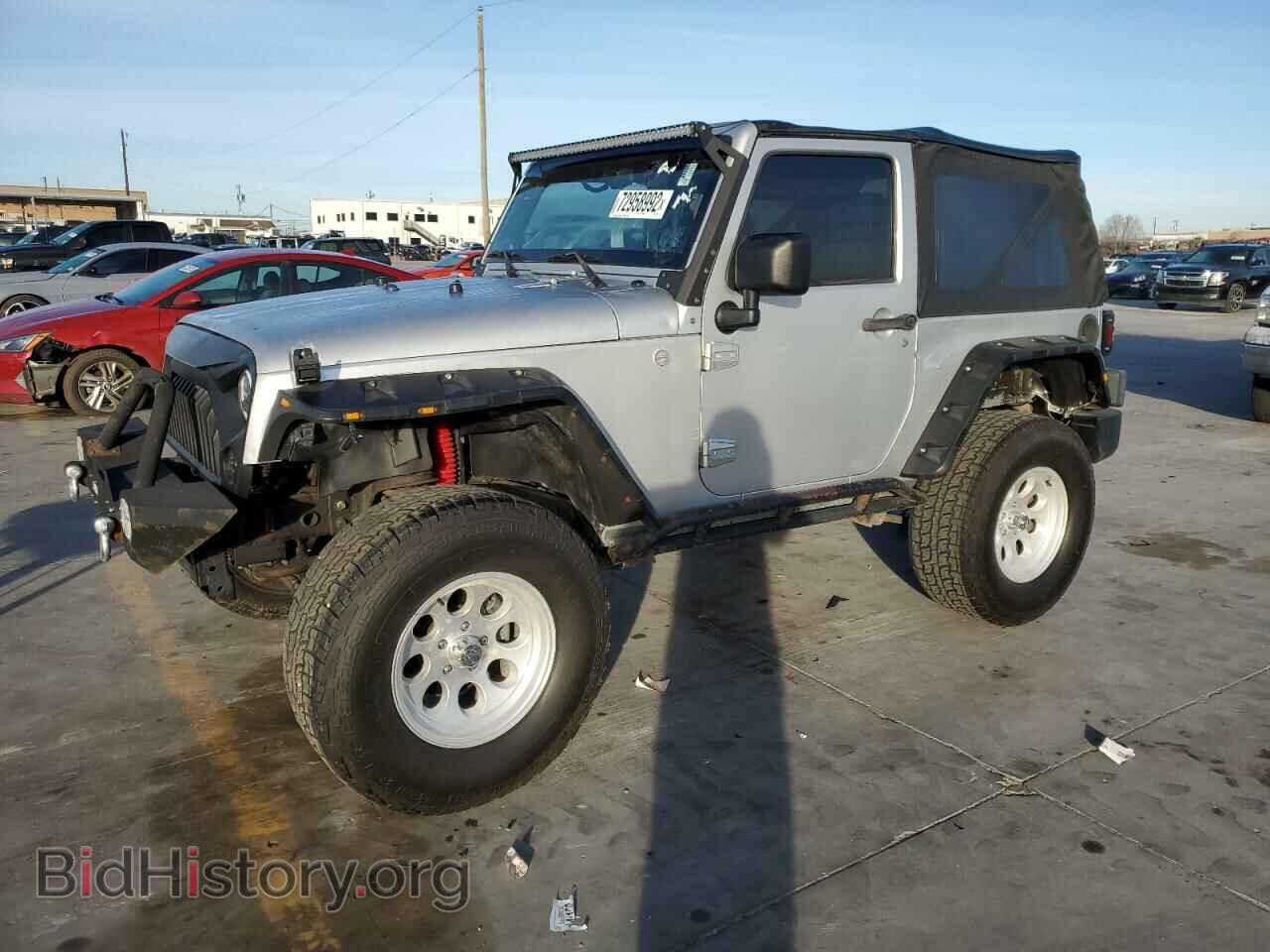 Photo 1J4AA2D17AL108741 - JEEP WRANGLER 2010