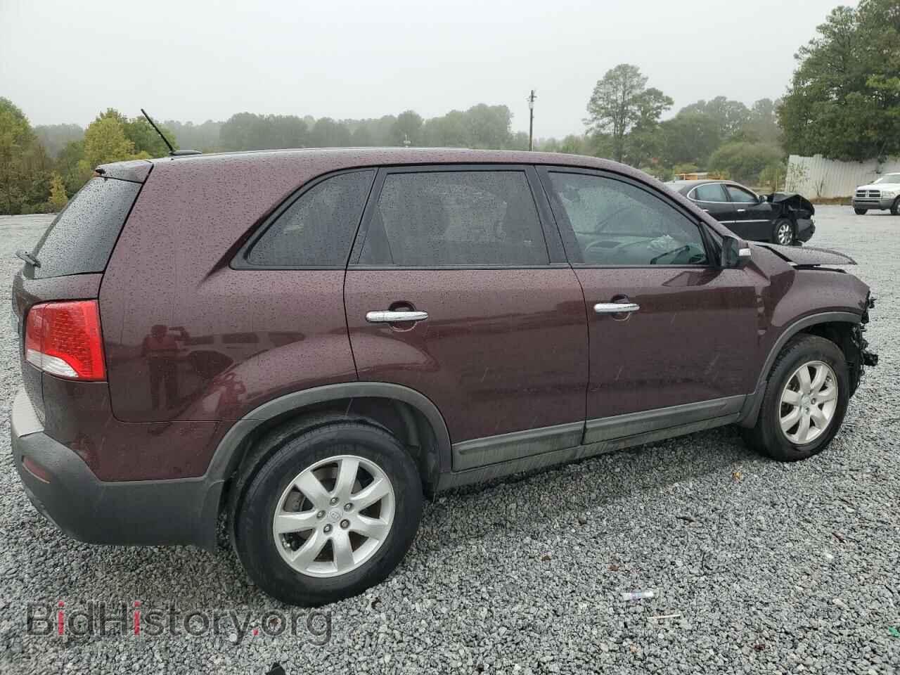 2011 KIA SORENTO - VIN: 5XYKT3A10BG175208 - Фото 3