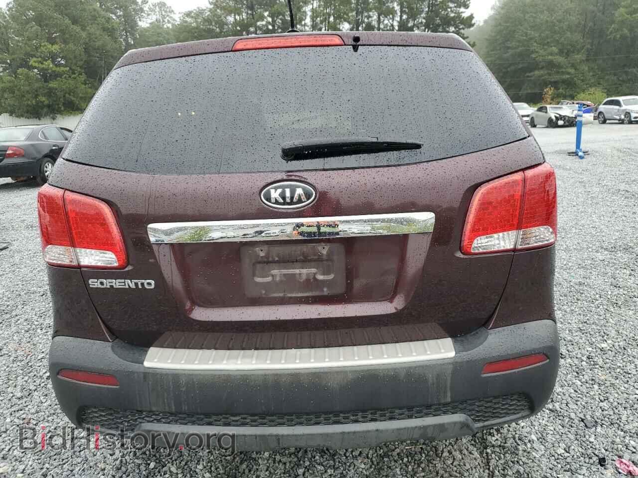 2011 KIA SORENTO - VIN: 5XYKT3A10BG175208 - Фото 6