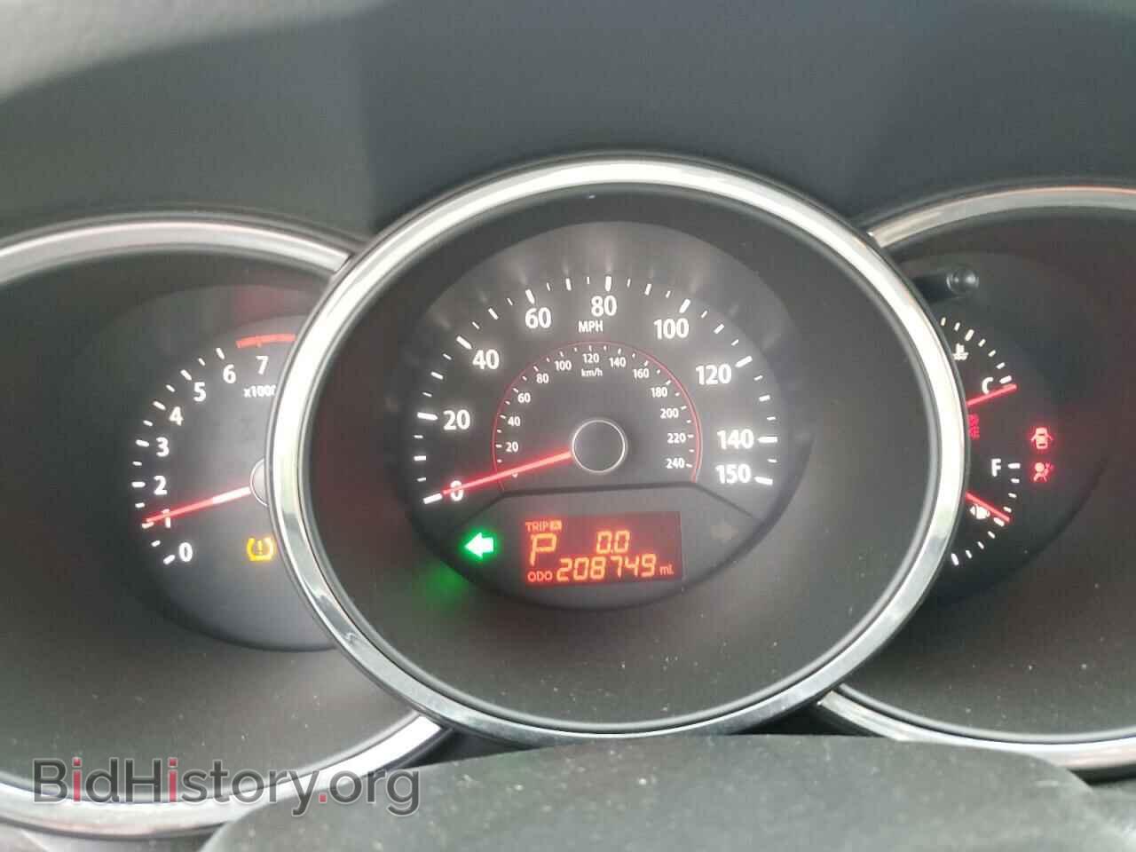 2011 KIA SORENTO - VIN: 5XYKT3A10BG175208 - Фото 9
