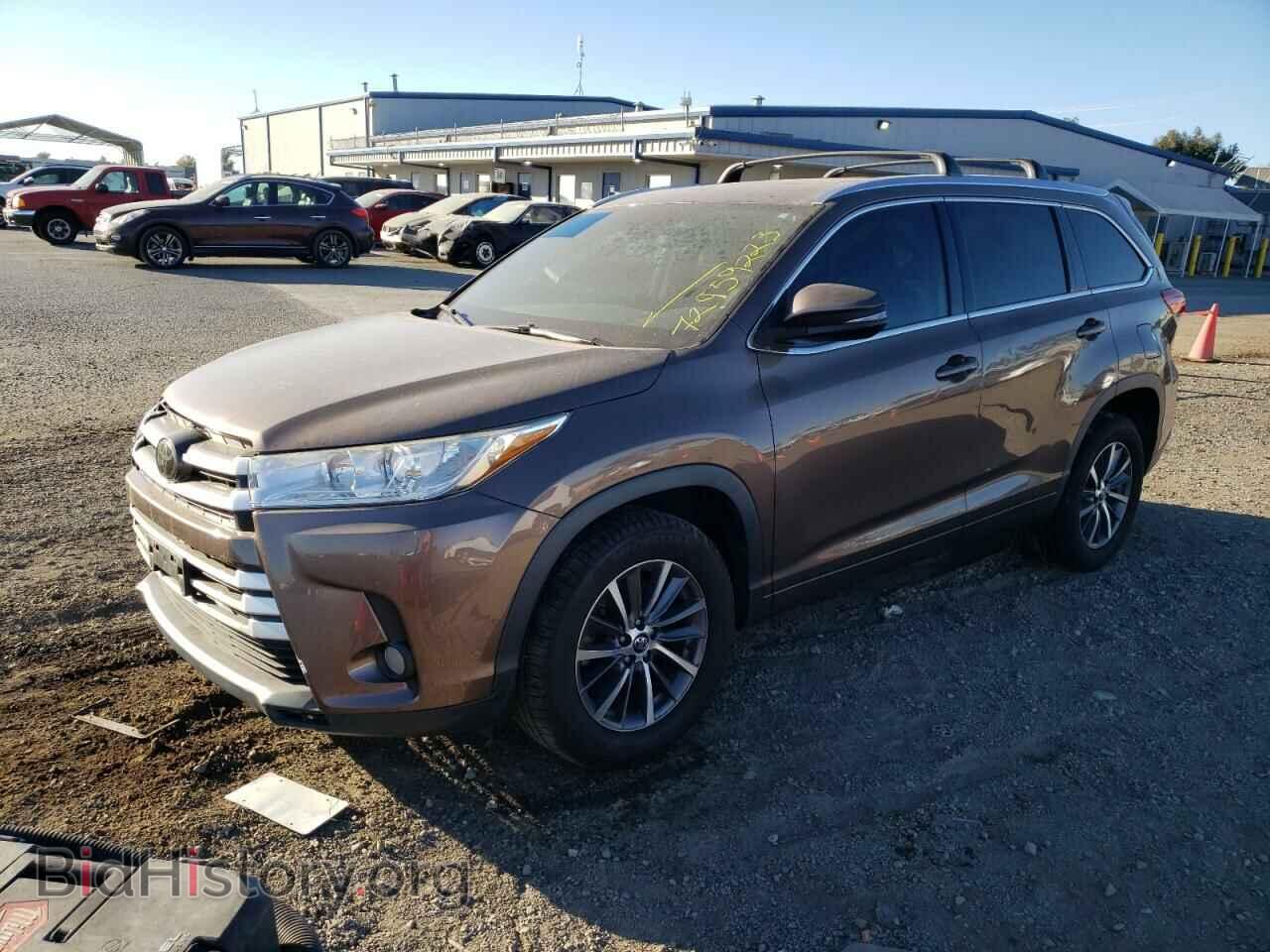 Photo 5TDKZRFH6JS265763 - TOYOTA HIGHLANDER 2018