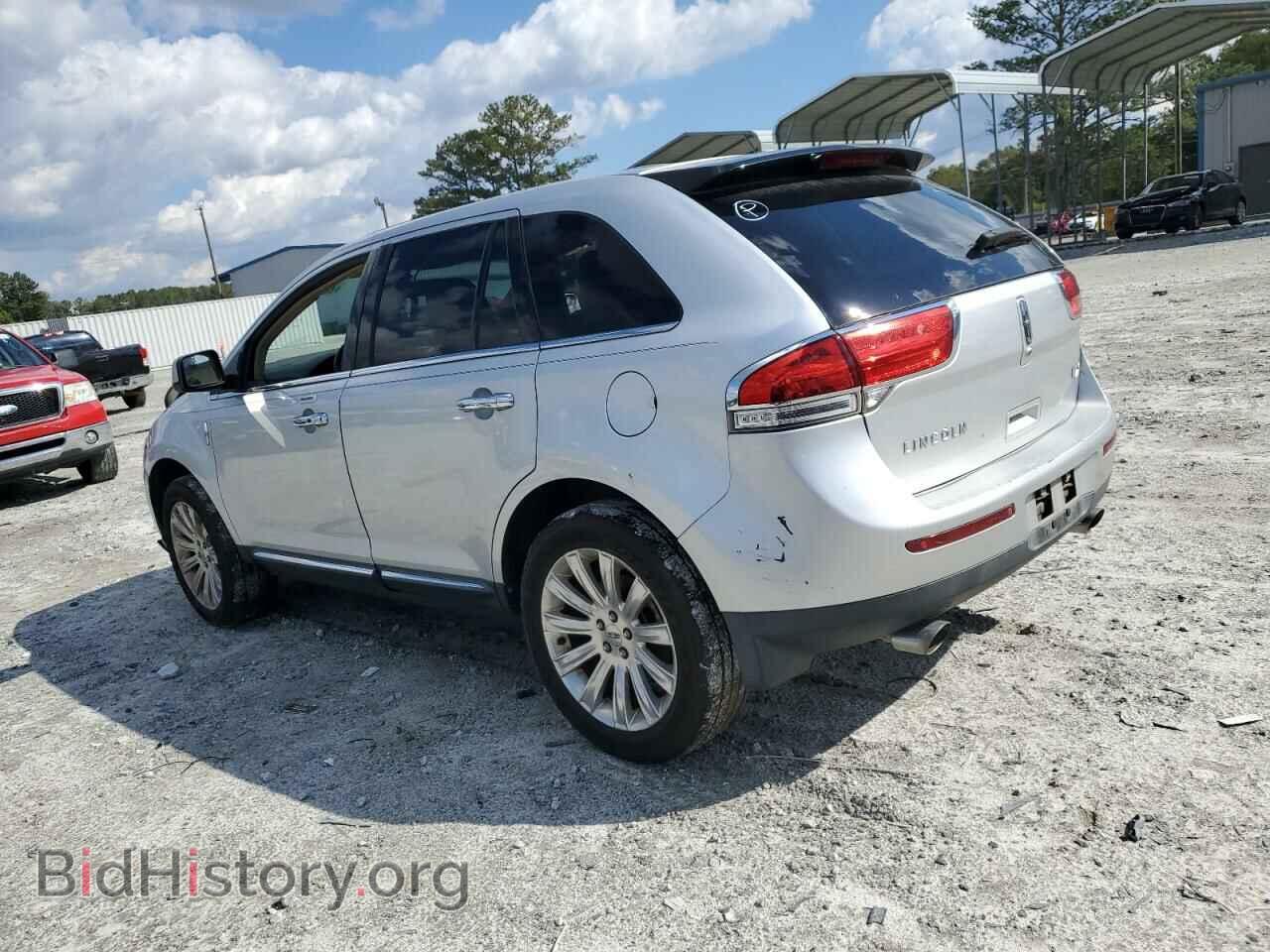 2011 LINCOLN MKX - VIN: 2LMDJ6JK6BBJ12496 - Photo 2