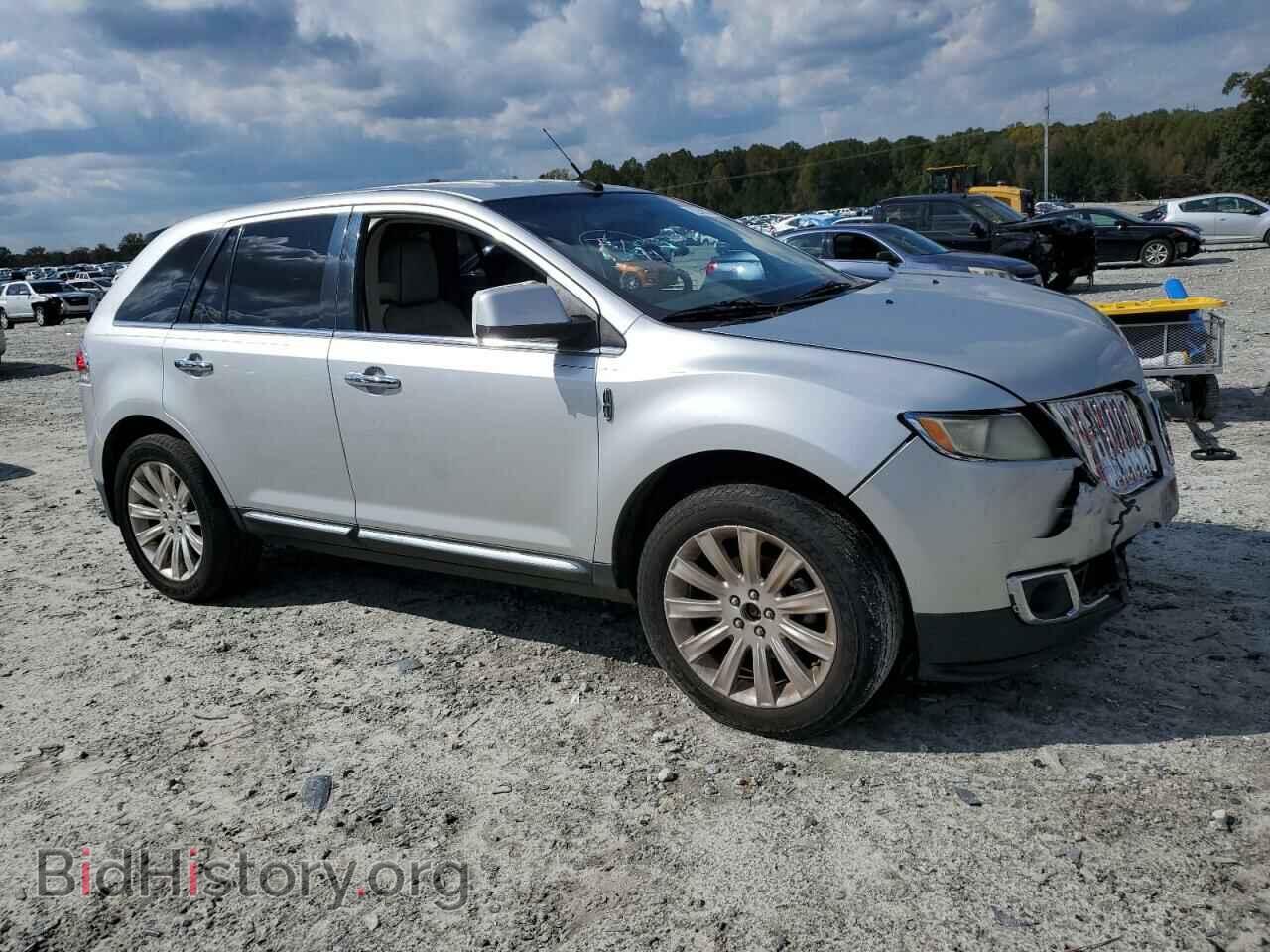 2011 LINCOLN MKX - VIN: 2LMDJ6JK6BBJ12496 - Photo 4