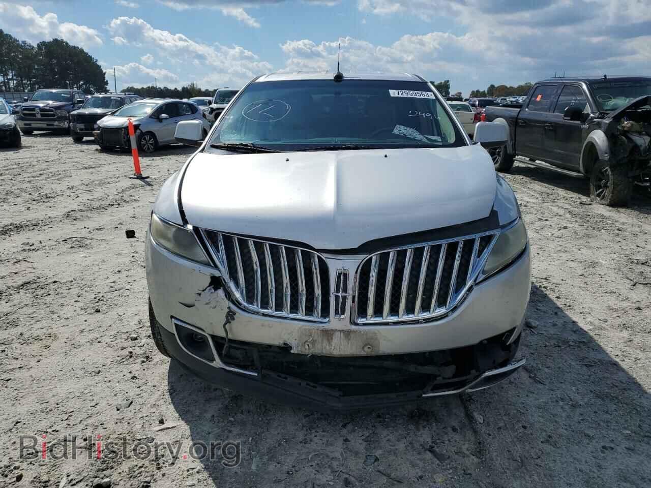 2011 LINCOLN MKX - VIN: 2LMDJ6JK6BBJ12496 - Photo 5