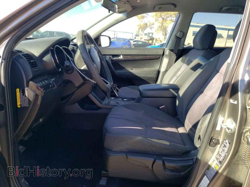 2012 Kia SORENTO (VIN 5XYKT3A17CG260029) — фото 7 из 12