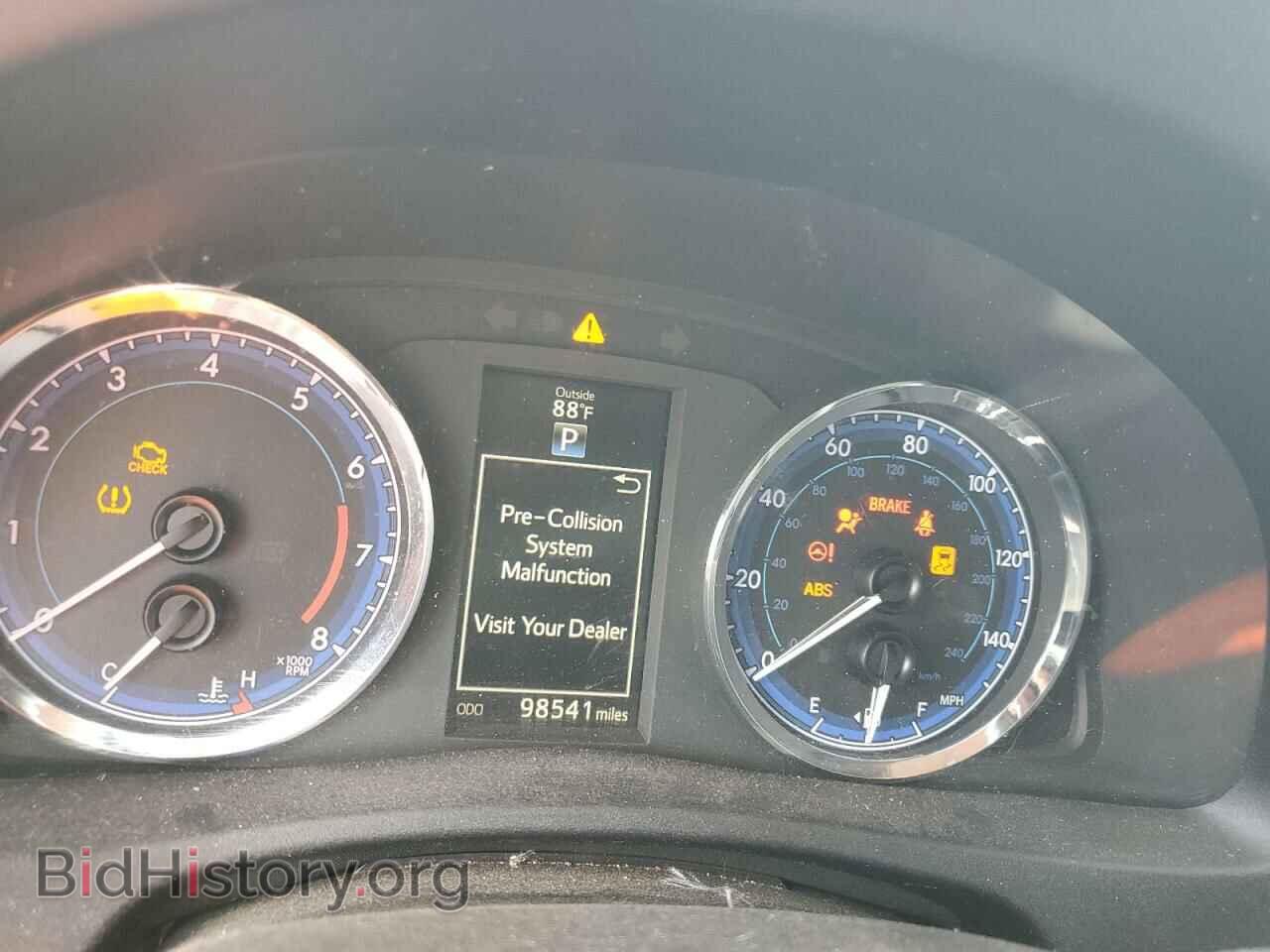 2017 TOYOTA COROLLA - VIN: 2T1BURHE5HC829424 - Фото 9