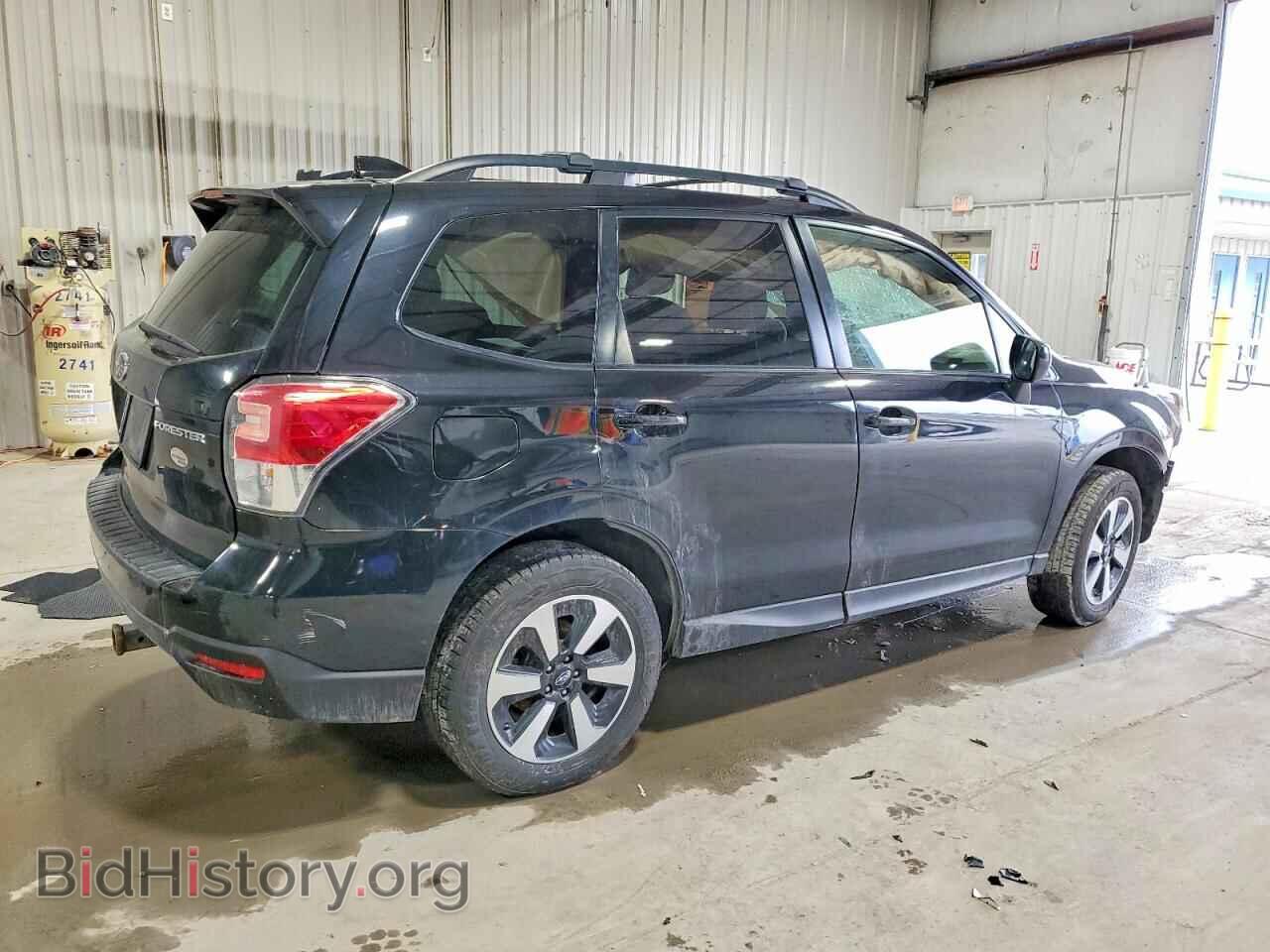 2018 SUBARU FORESTER - VIN: JF2SJAEC9JH617156 - Фото 3