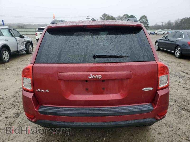 2011 Jeep COMPASS (VIN 1J4NF1FB4BD134938) — photo 6 of 12