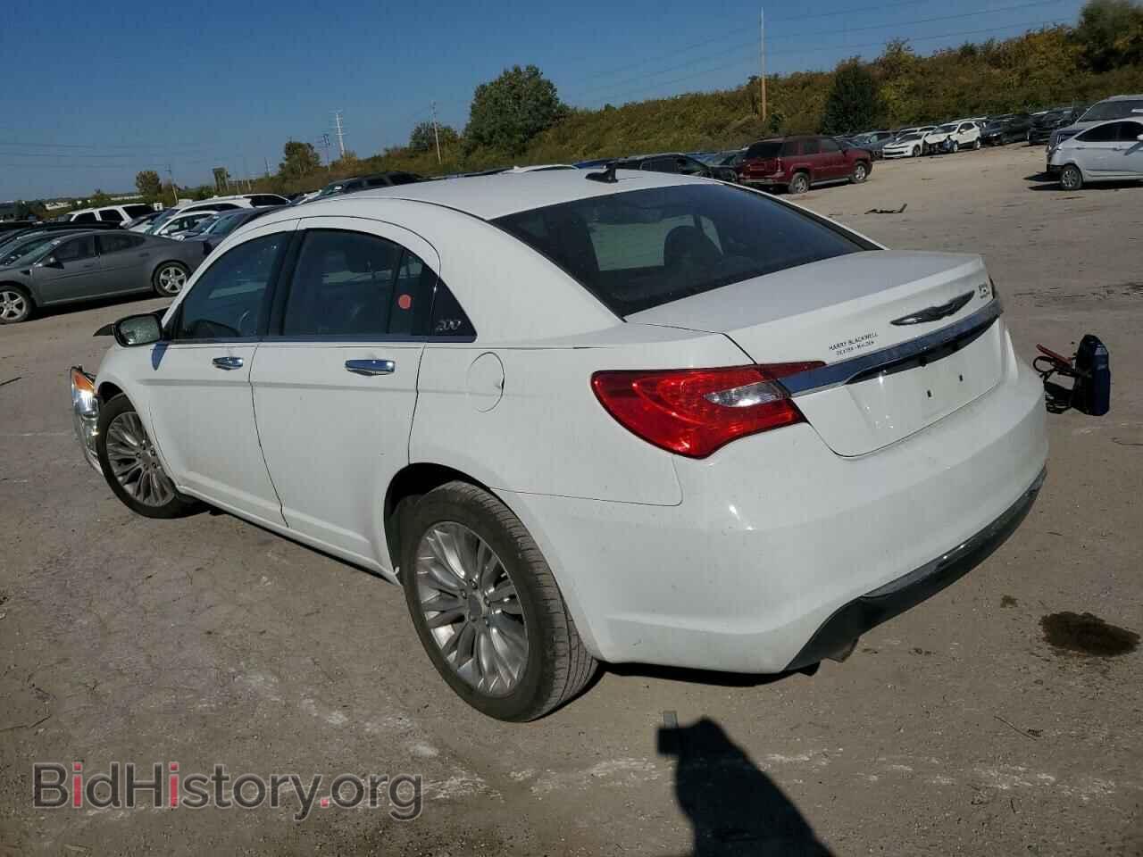 2013 CHRYSLER 200 - VIN: 1C3CCBCG4DN614863 - Photo 2
