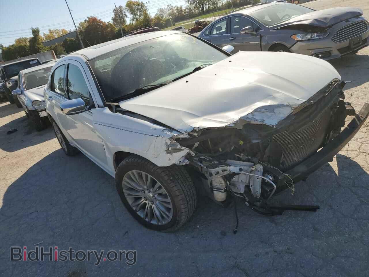 2013 CHRYSLER 200 - VIN: 1C3CCBCG4DN614863 - Photo 4