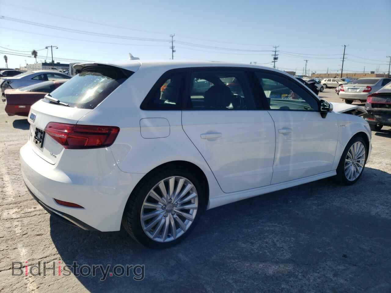 2017 AUDI A3 - VIN: WAUUPBFF3HA069224 - Фото 3