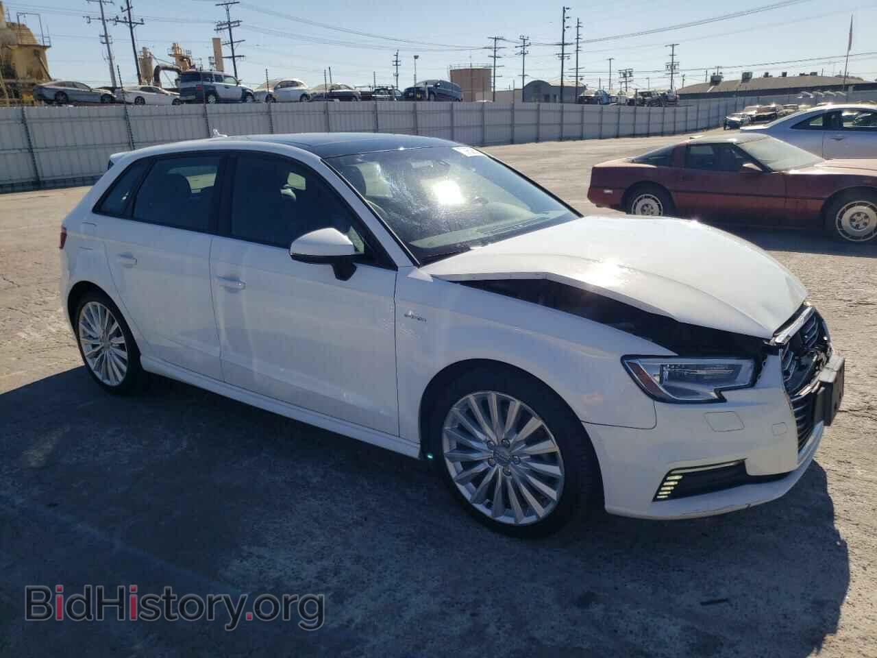 2017 AUDI A3 - VIN: WAUUPBFF3HA069224 - Фото 4