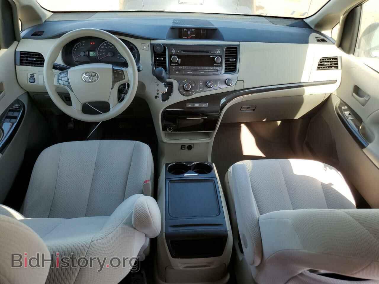 2012 TOYOTA All Models - VIN: 5TDKK3DCXCS271335 - Фото 8