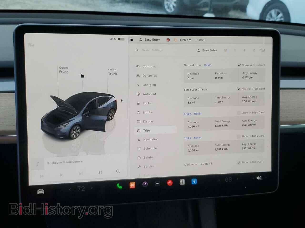 2024 TESLA MODEL Y - VIN: 7SAYGAEE4RF086536 - Фото 9