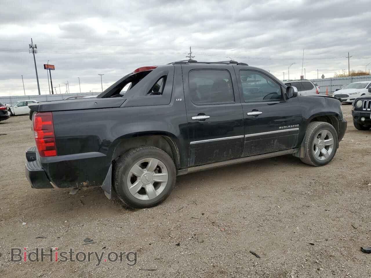 2011 CHEVROLET AVALANCHE - VIN: 3GNTKGE39BG405430 - Фото 3