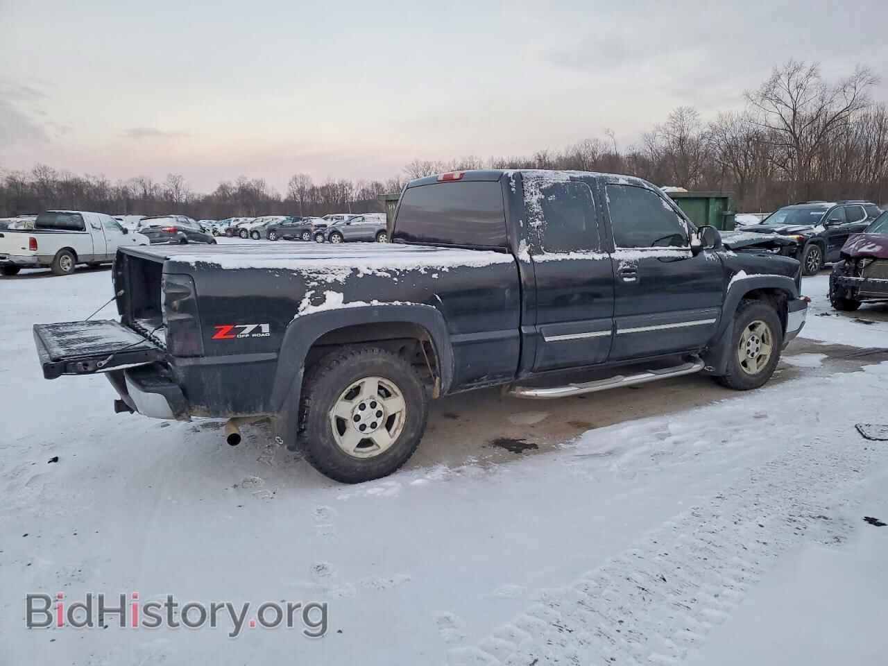 2005 CHEVROLET ALL Models - VIN: 2GCEK19B751343104 - Фото 3