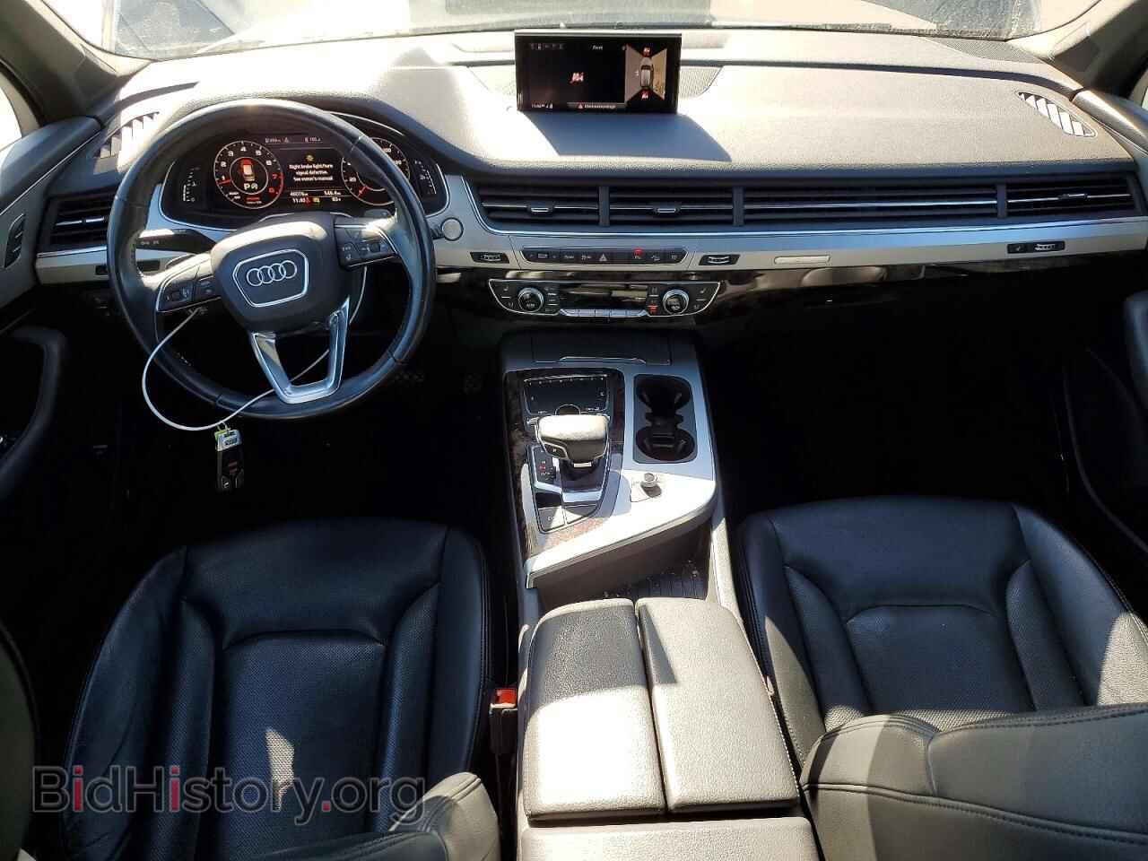 2019 Audi Q7 (VIN WA1LHAF71KD026323) — photo 8 of 14