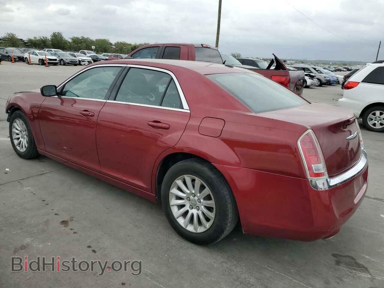 2013 CHRYSLER 300 - VIN: 2C3CCAAG4DH577691 - Фото 2