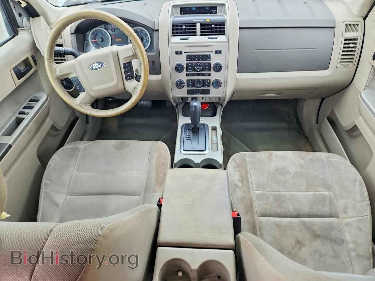 2011 FORD ESCAPE - VIN: 1FMCU0DG2BKC16542 - Фото 8