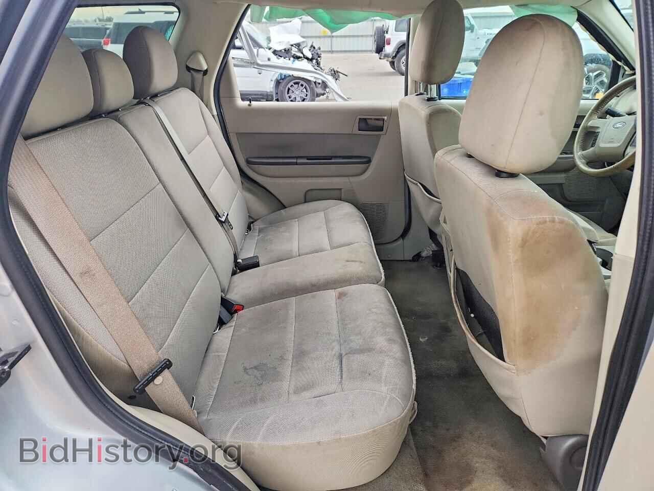 2011 FORD ESCAPE - VIN: 1FMCU0DG2BKC16542 - Фото 10