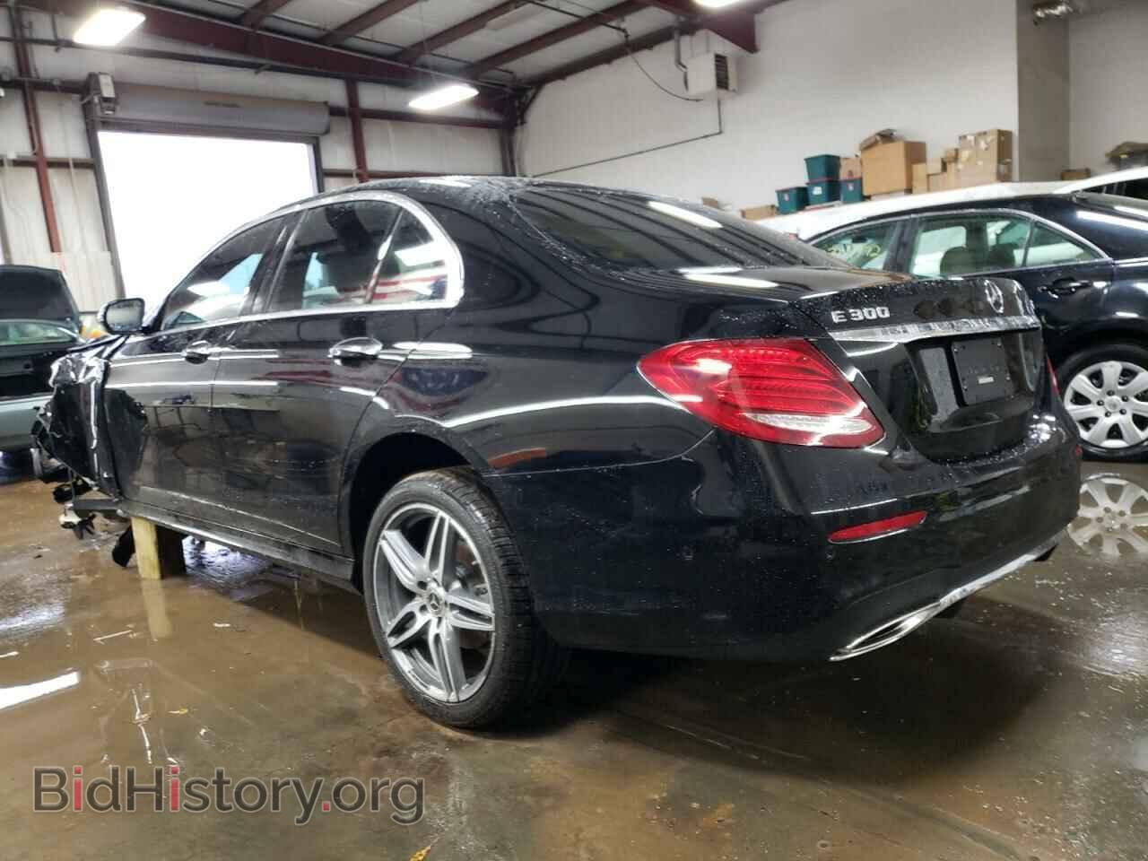 2019 MERCEDES-BENZ E-CLASS - VIN: WDDZF4KB9KA586552 - Фото 2