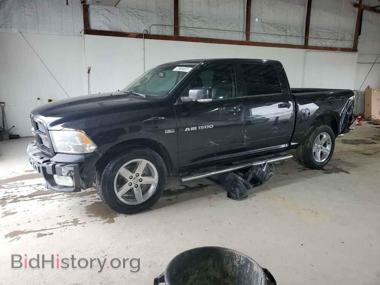 Photo 1D7RV1CT7BS576668 - DODGE All Models 2011