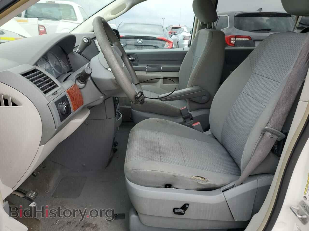 2008 CHRYSLER MINIVAN - VIN: 2A8HR44H48R781924 - Фото 7