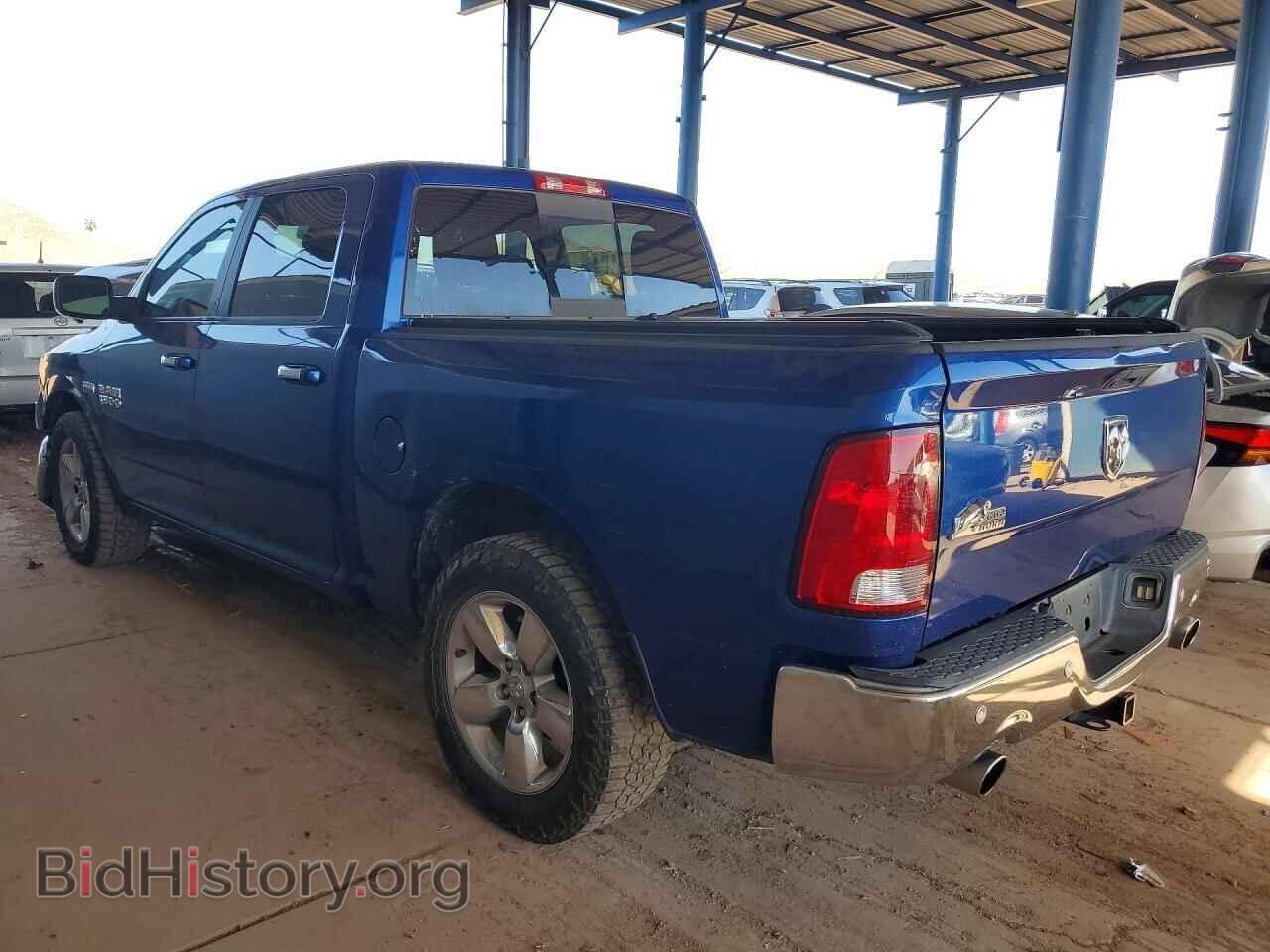 2017 RAM 1500 - VIN: 3C6RR6LT1HG721643 - Photo 2