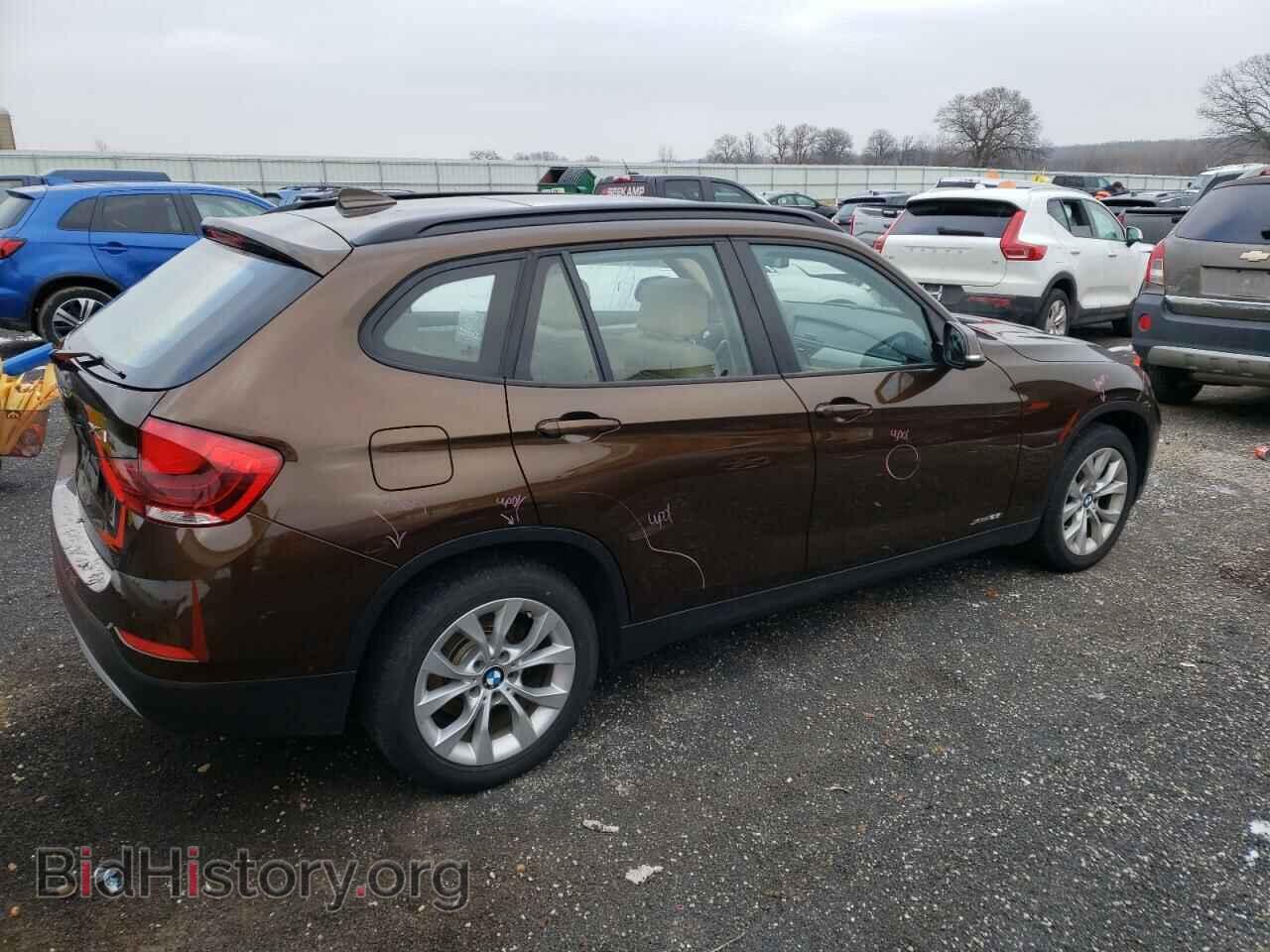 2014 BMW X1 - VIN: WBAVL1C58EVY12695 - Фото 3