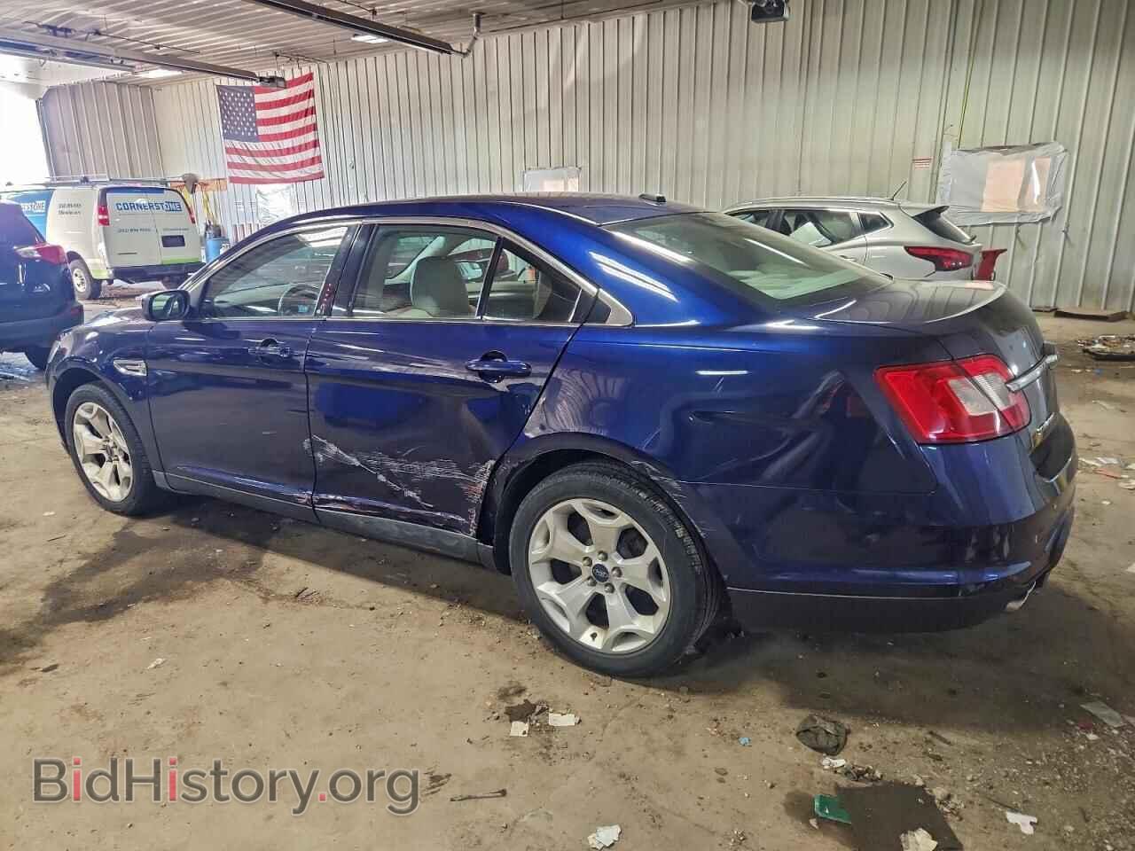 2011 FORD TAURUS - VIN: 1FAHP2HW0BG167008 - Фото 2