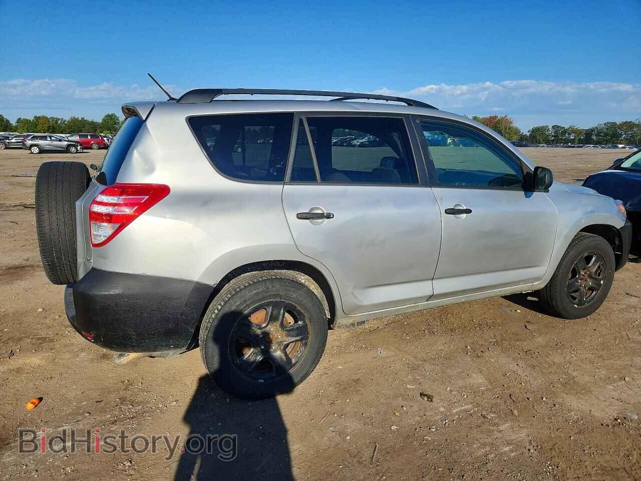 2011 TOYOTA RAV4 - VIN: 2T3BF4DVXBW097064 - Фото 3