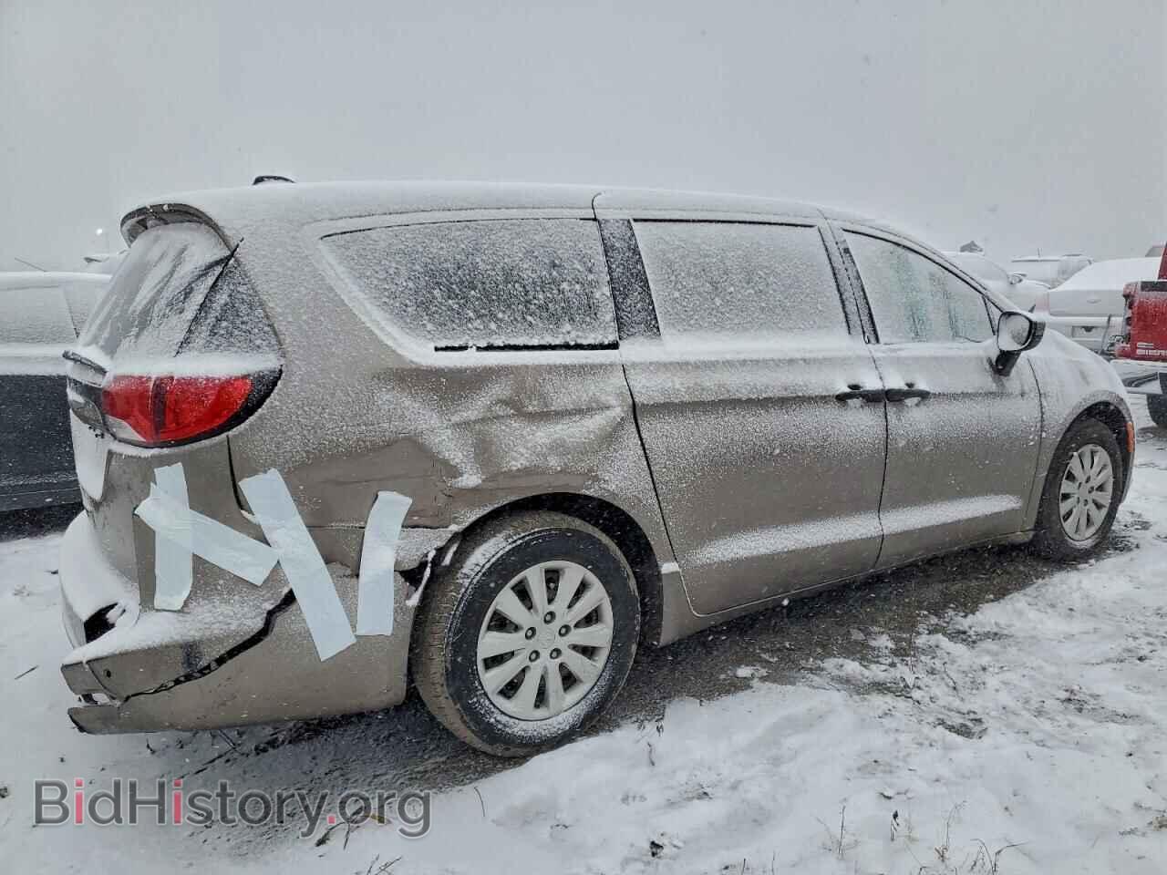 2018 CHRYSLER PACIFICA - VIN: 2C4RC1AG6JR103608 - Фото 3