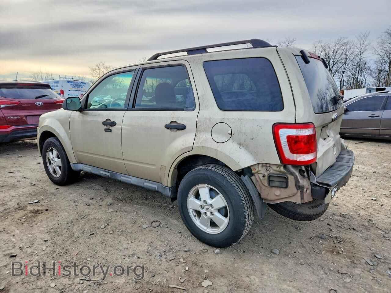 2010 FORD ESCAPE - VIN: 1FMCU0D74AKB30924 - Фото 2
