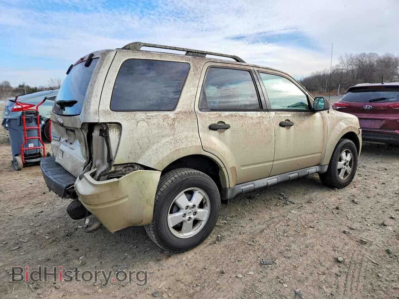 2010 FORD ESCAPE - VIN: 1FMCU0D74AKB30924 - Фото 3