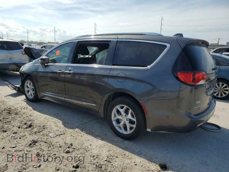 2020 Chrysler PACIFICA (VIN 2C4RC1BGXLR111275) — photo 2 of 13