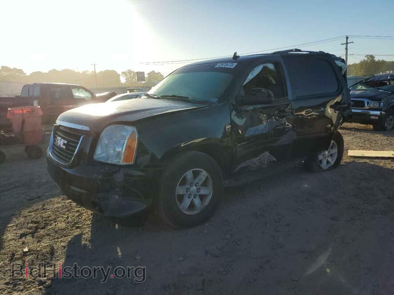 Photo 1GKS1CE05CR219069 - GMC YUKON 2012