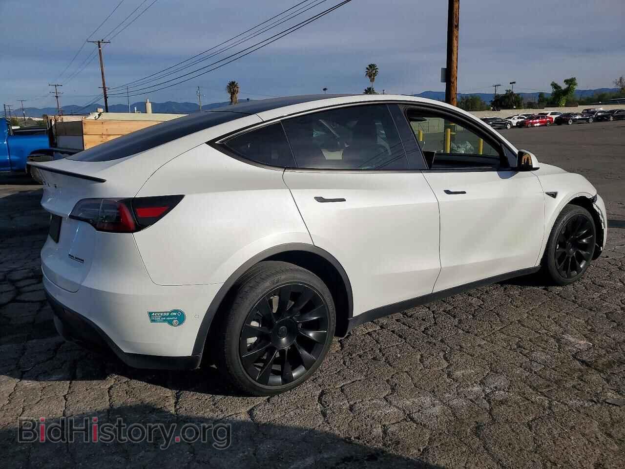 2022 TESLA MODEL Y - VIN: 7SAYGDEE6NF396165 - Фото 3