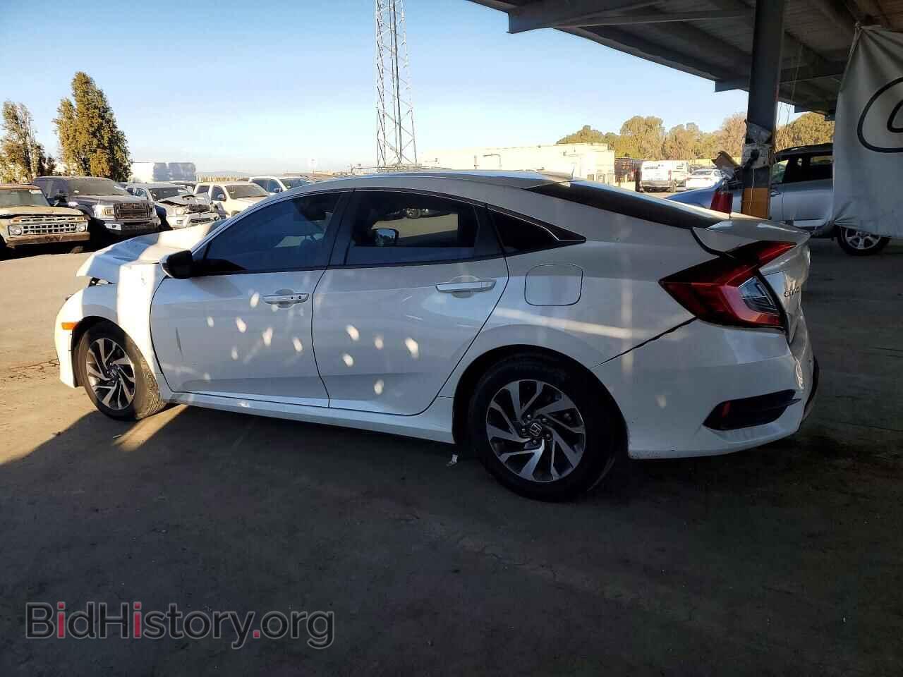 2018 HONDA CIVIC - VIN: 19XFC2F75JE209065 - Photo 2