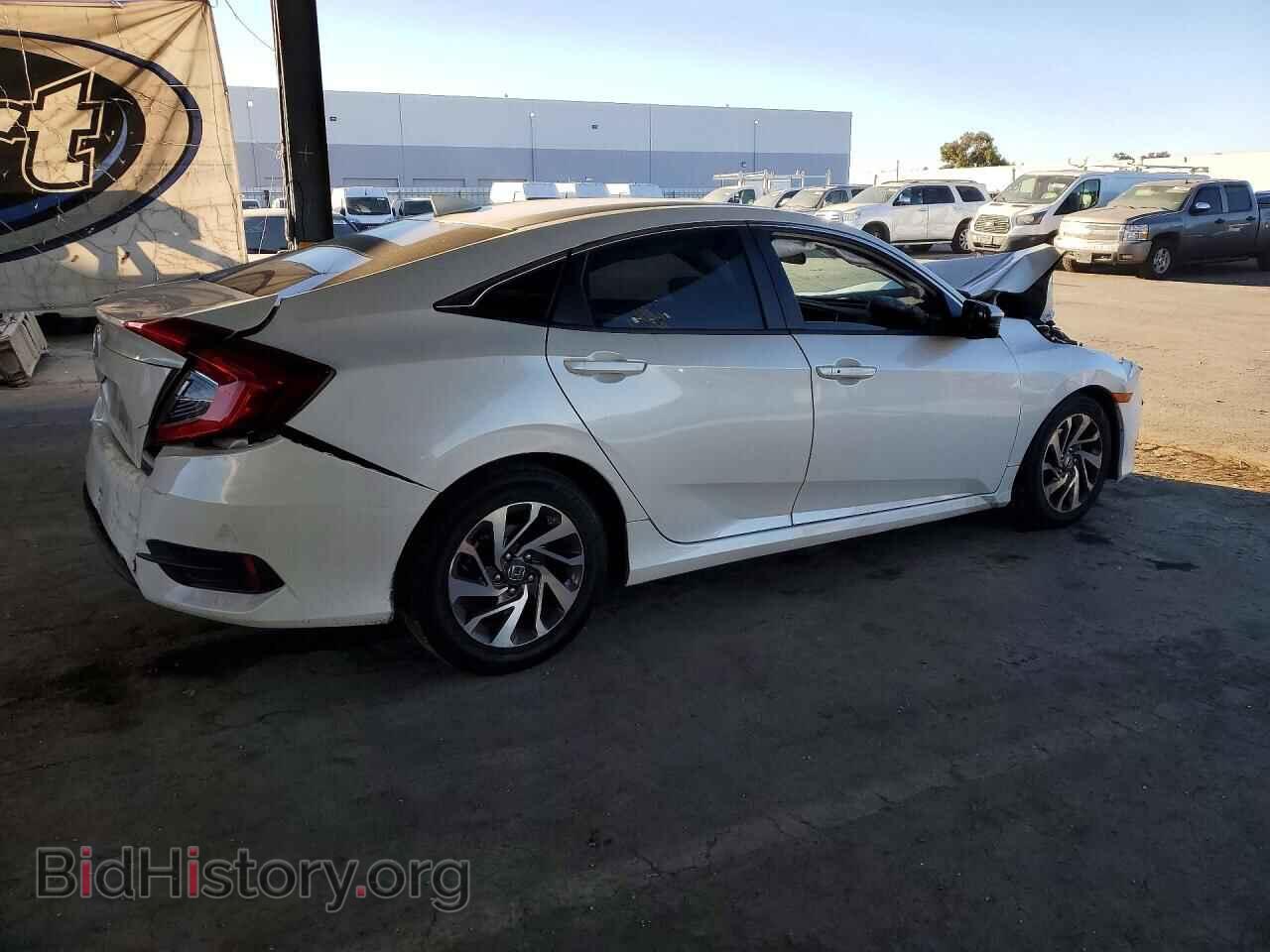 2018 HONDA CIVIC - VIN: 19XFC2F75JE209065 - Photo 3
