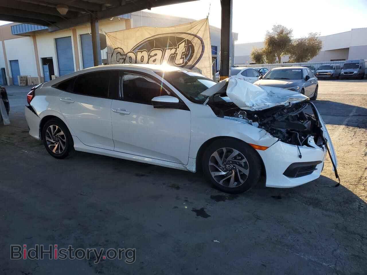 2018 HONDA CIVIC - VIN: 19XFC2F75JE209065 - Photo 4