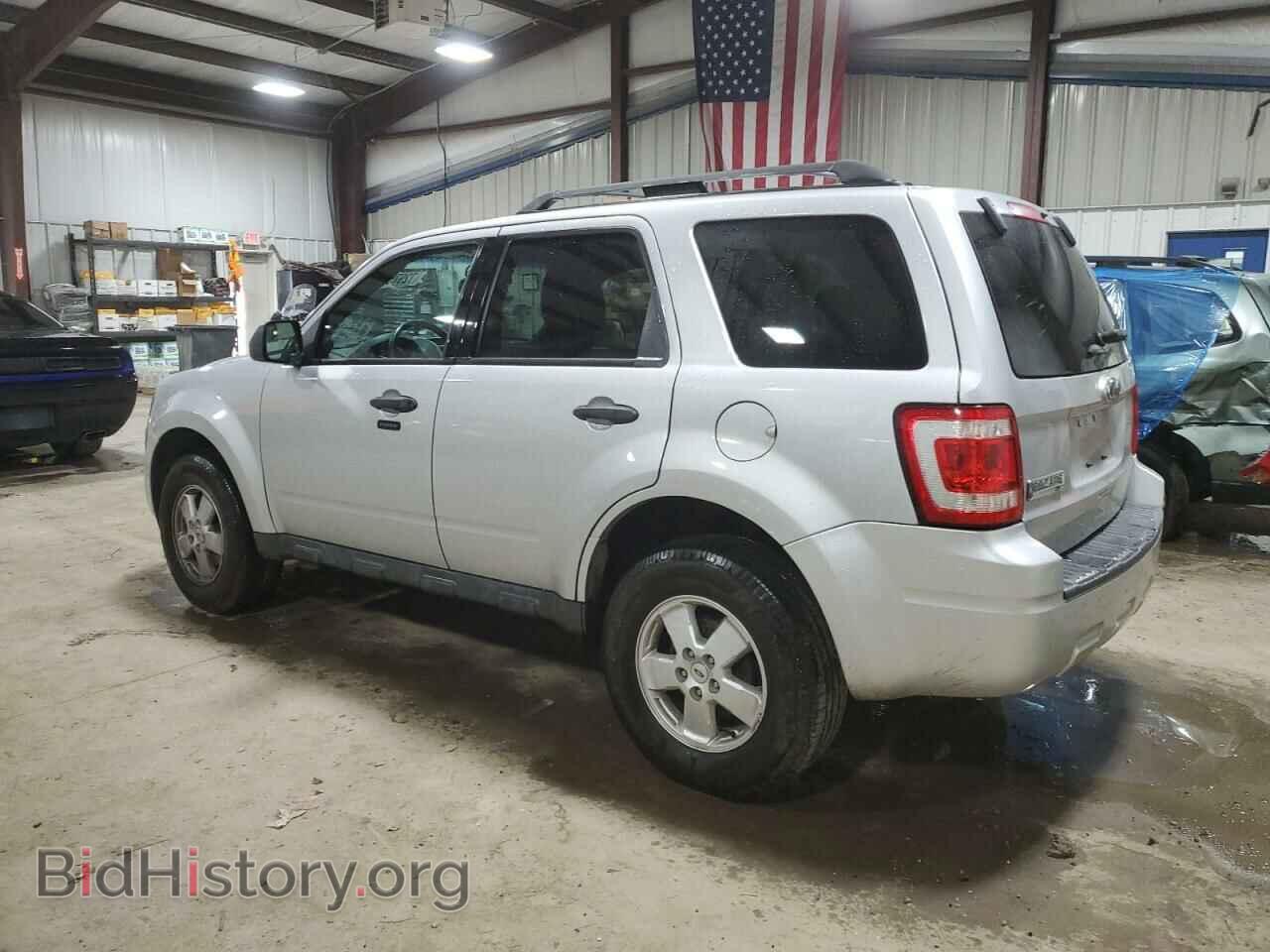 2011 FORD ESCAPE - VIN: 1FMCU9D78BKC61473 - Фото 2