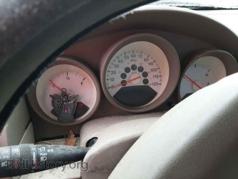 2008 Dodge CALIBER (VIN 1B3HB28C48D604194) — photo 9 of 12