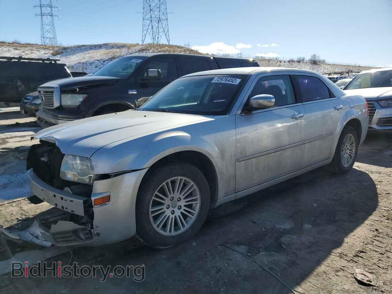 Photo 2C3CA4CD3AH199093 - CHRYSLER 300 2010