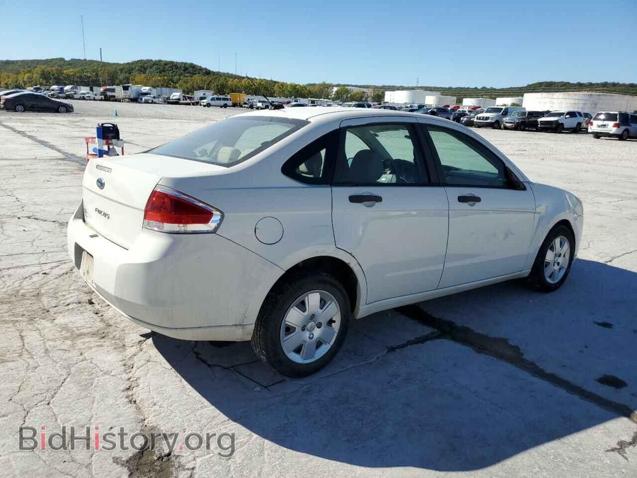 2010 FORD FOCUS - VIN: 1FAHP3EN6AW181789 - Photo 3